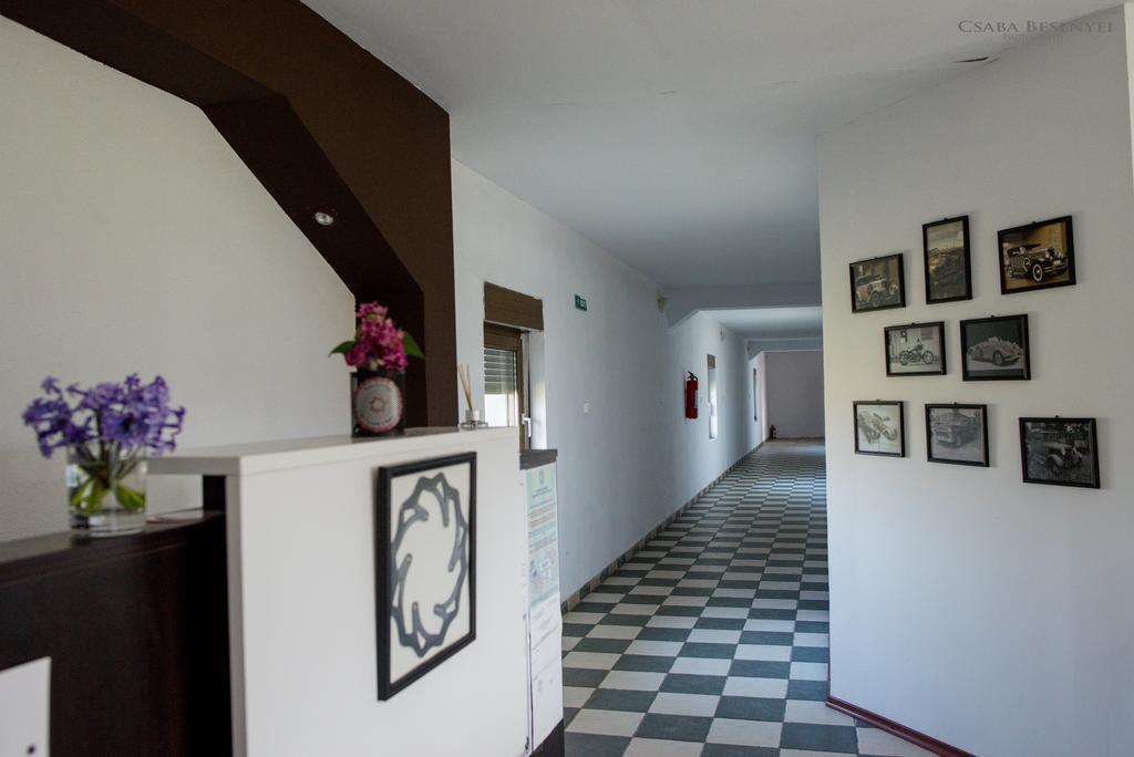 Apartamento Speedhouse Alba Iulia Exterior foto